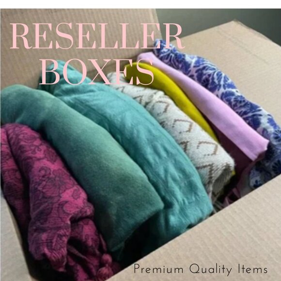 Reseller Mystery Box Women's Clothing Medium to XL - Picture 1 of 6